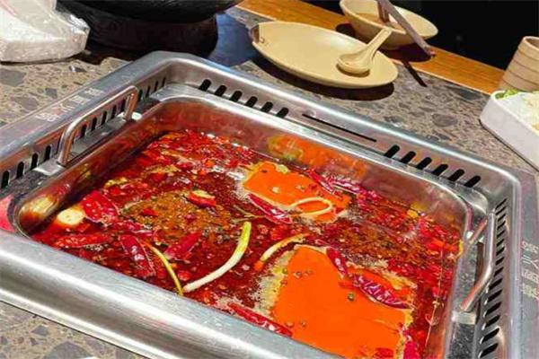 顺记猪肚鸡火锅店