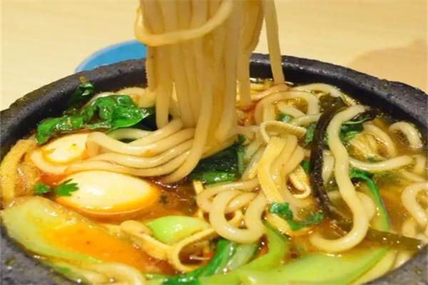 石锅土豆粉