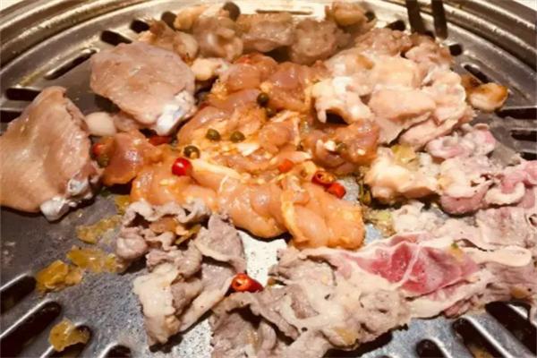 猫记烤肉店