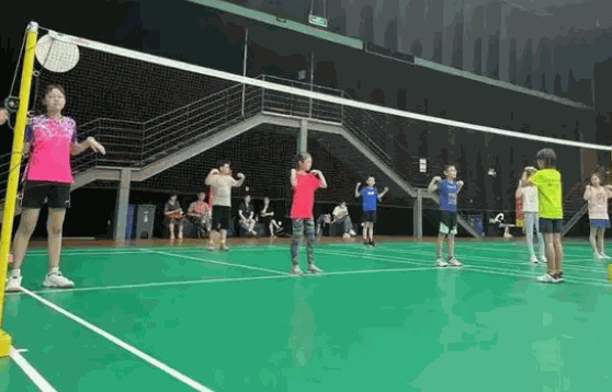 羽毛球馆如何经营