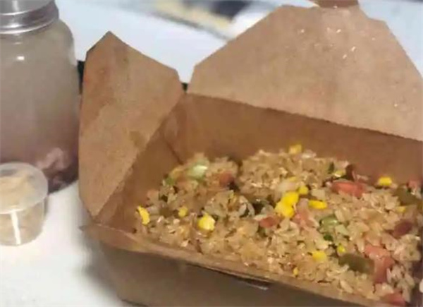 鲁淳淳炒饭吧