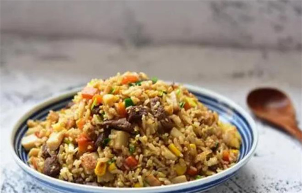 鲁淳淳炒饭吧