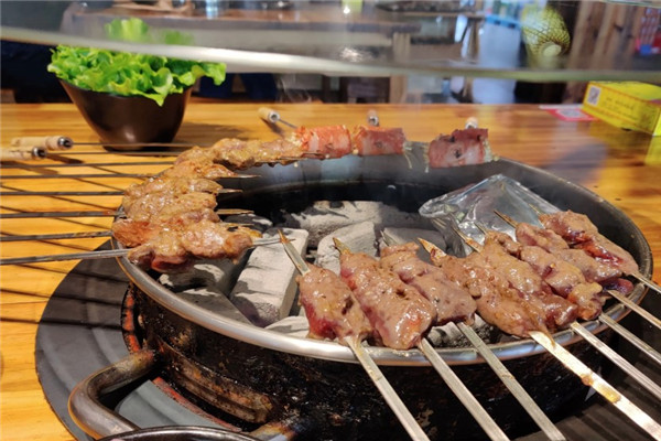 彭妈家火山岩烤肉