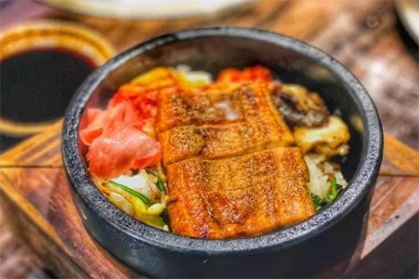 福昌洞石锅拌饭