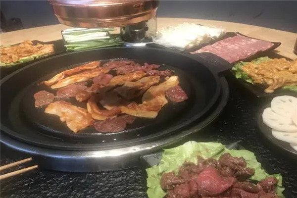 彭妈家火山岩烤肉
