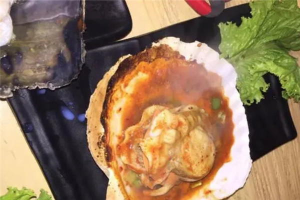 釜御山铁桶海鲜烧烤小吃