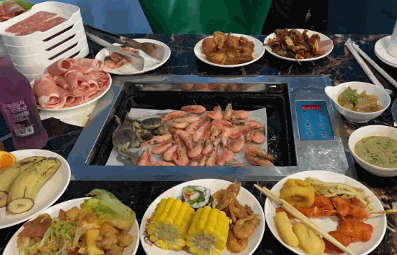 大鲨鱼自助餐费是多少