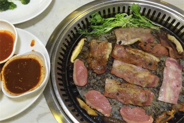 鼎极轩海鲜烤肉自助