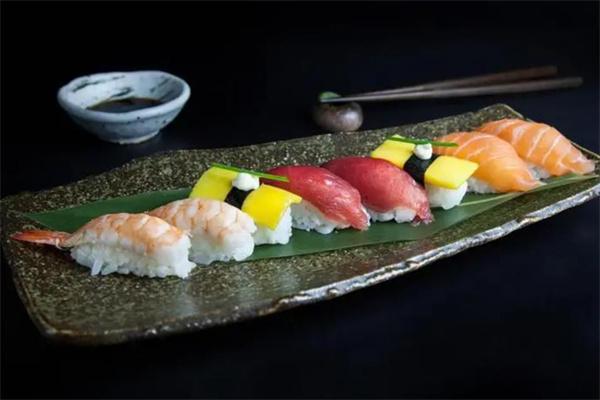一番回转寿司日本料理