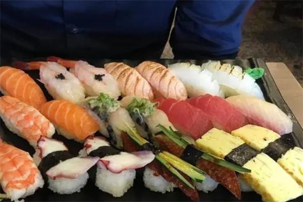 清田屋寿司