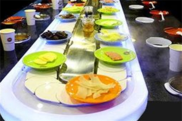 四季顺回转小火锅加盟