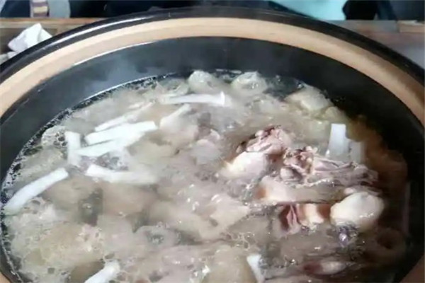 享乐吧椰子鸡烧烤