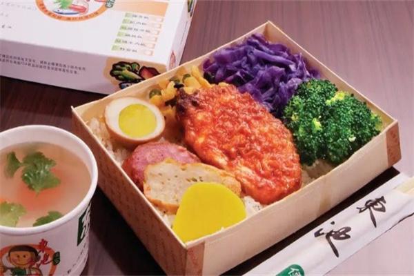 小马哥招牌卤肉饭
