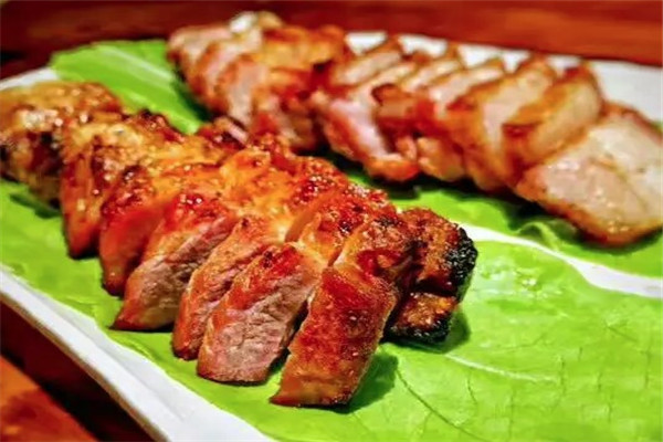 太昊吃巴西秘制五花肉