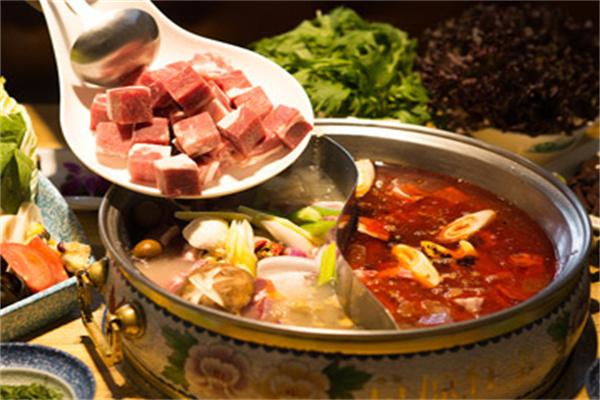 草原阿玛冰煮羊火锅