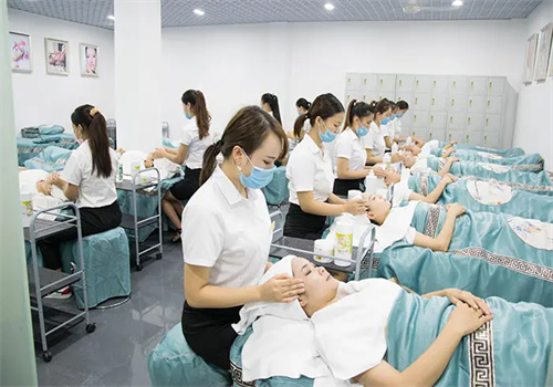 梦唯诗职业培训学校