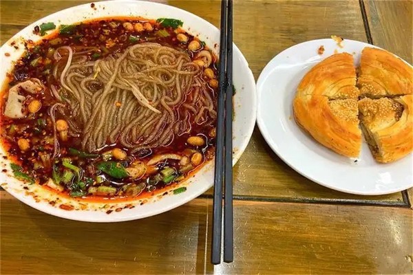 成都肥肠粉锅盔