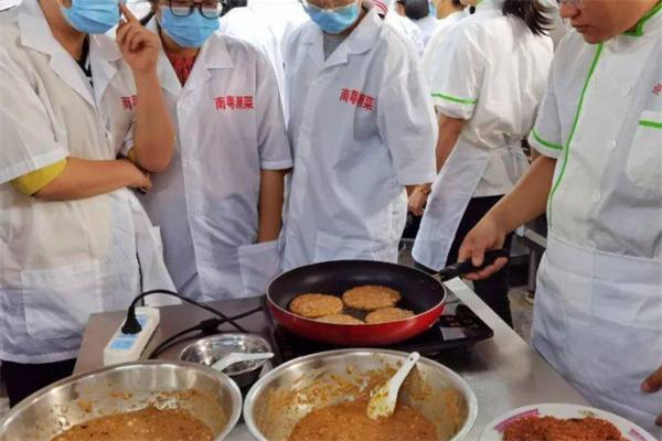 佰品小吃培训加盟