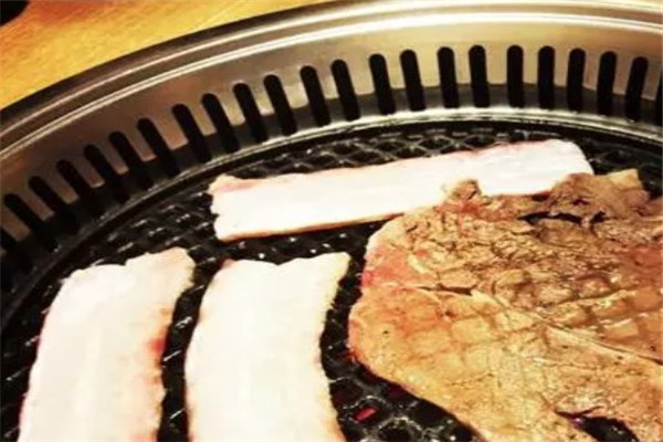 熊牛日式炭烧肉