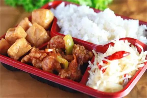 蘑菇爱上饭快餐