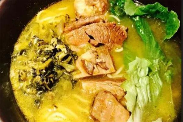 老唐酸菜牛肉面