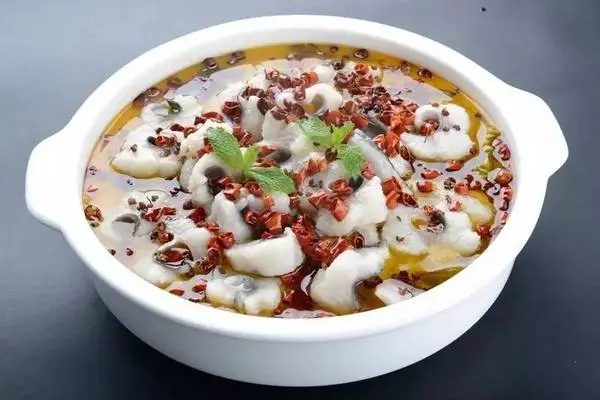 红鲤鱼与绿鲤鱼酸菜鱼