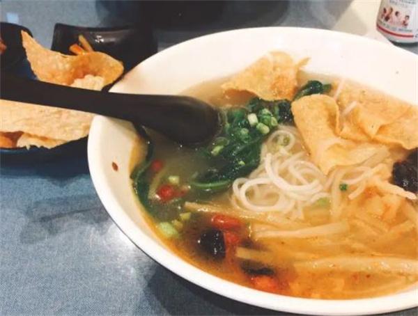 三十三吉螺蛳粉