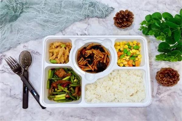 蘑菇爱上饭快餐