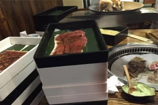 熊牛日式炭烧肉