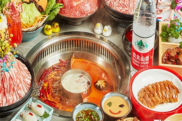 宴鸭亭火锅