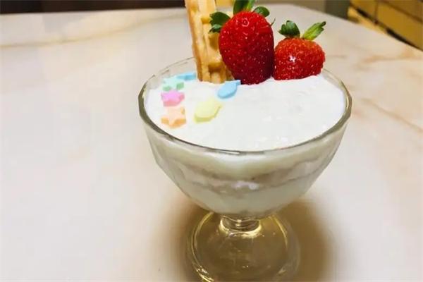 让酸奶飞