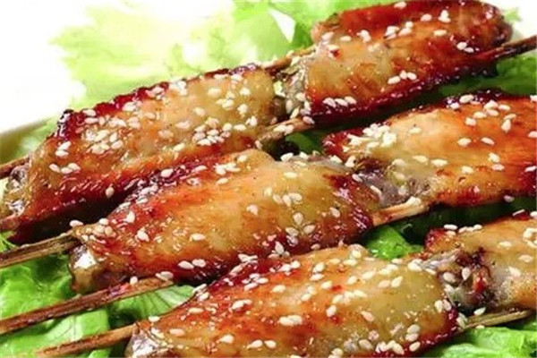 亮翅烧烤店