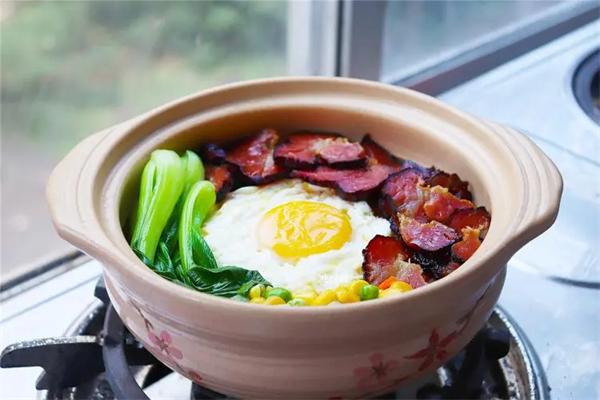 有米明火煲仔饭