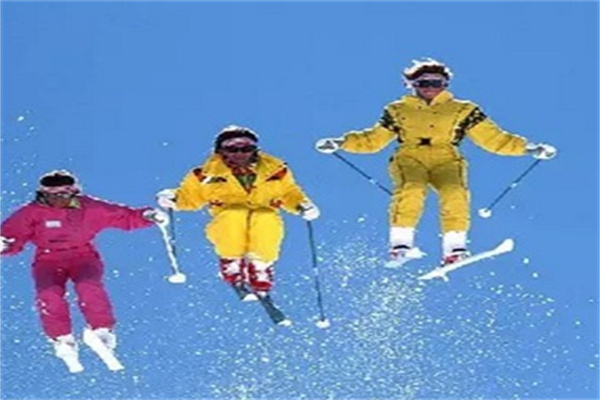 乔波滑雪馆