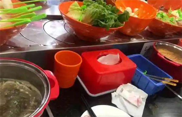 渝签来了旋转小火锅