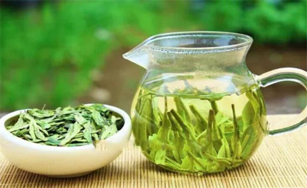 万朵山茶