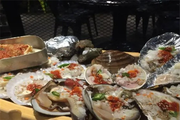 名记海鲜烧烤