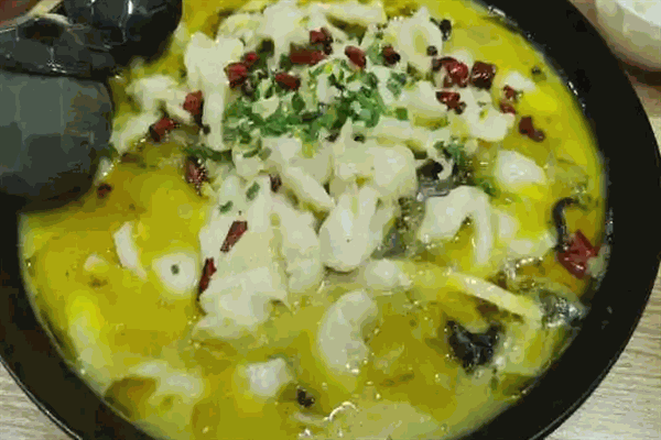 辣悠道酸菜鱼米饭