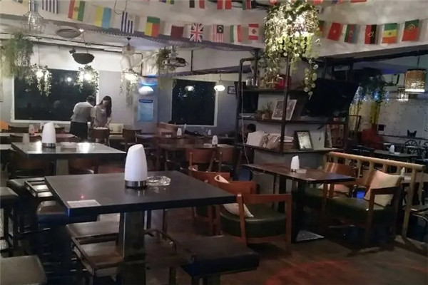 井秋音乐烧烤清吧