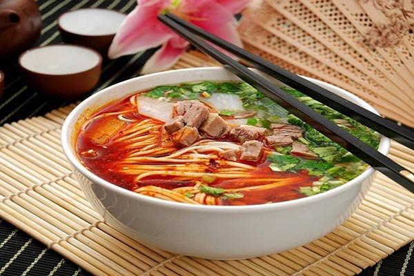 彩色鹿群面条