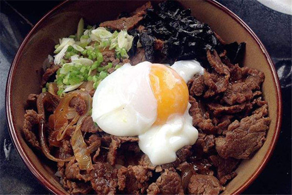 筑地屋牛肉饭