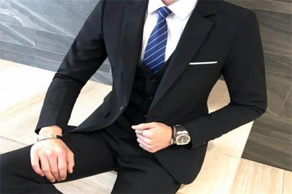 金顶服饰