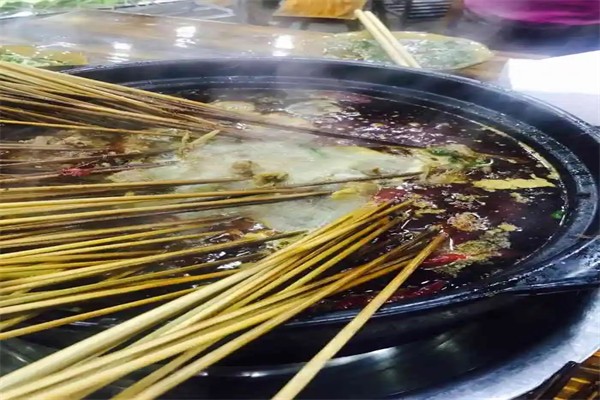 金板凳串串香