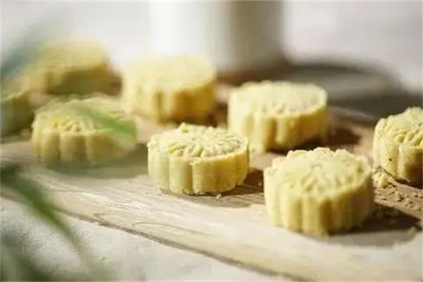 军军绿豆糕点