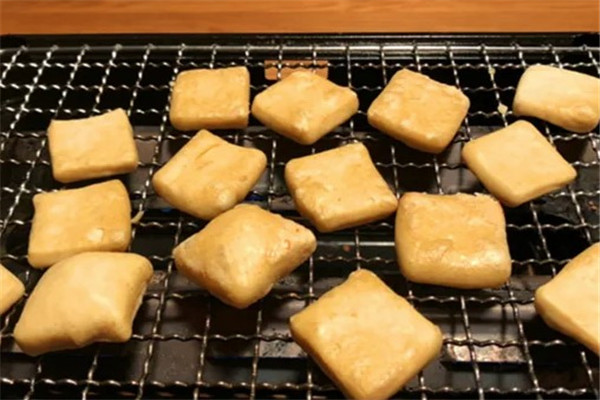 Miss黄奶茶瓦片烧