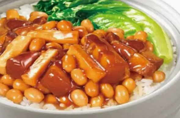 小饭桶易拉罐焖肉饭