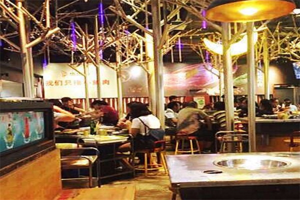 串堂燒烤啤酒館