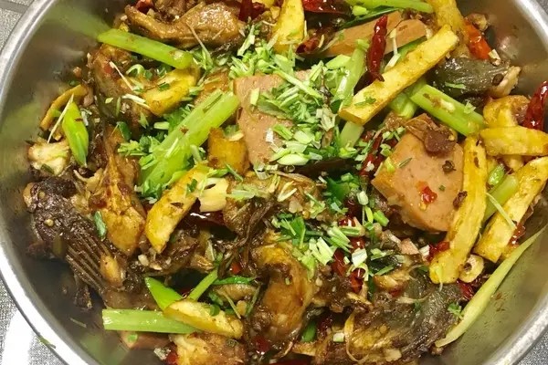 炝锅鱼干锅