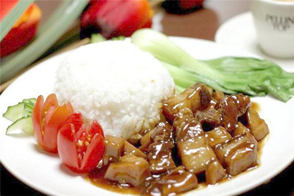 胡须张卤肉饭
