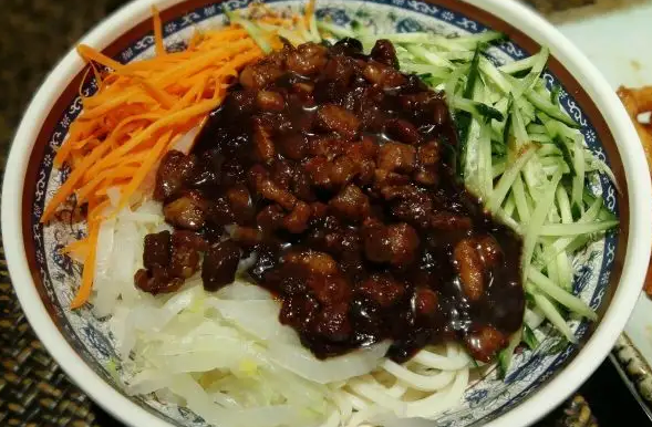 陈记炸酱面